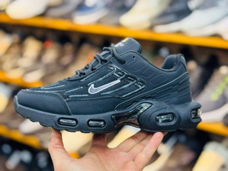 نايك تي ان 1 اسود / QD016