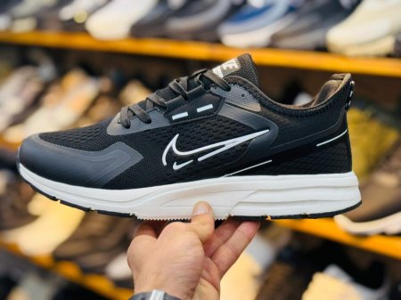 نايك 3 اسود/أبيض نمر كبيرة