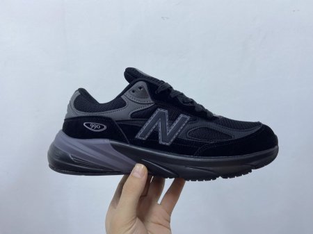 نيو بلنس 990 اسود