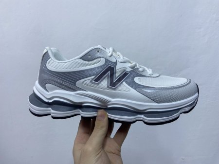 نيو بلانس 2000 / ابيض