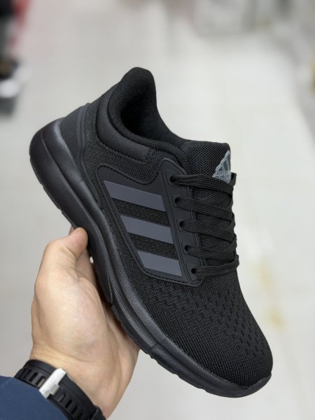 اديدس / اسود/ محير / ld-1m