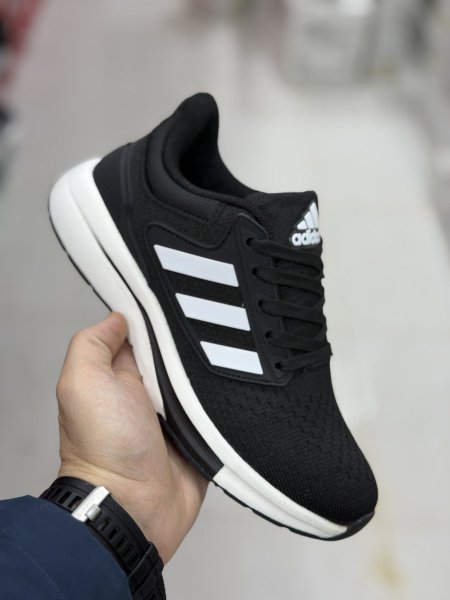 اديدس / اسود/ابيض / محير / ld-1m