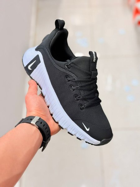 نايك - اسود ابيض - LD - 4L